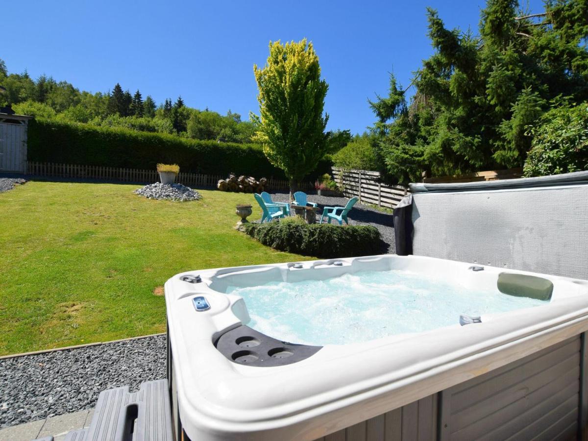 Luxurious Holiday Home With Jacuzzi Filly Kültér fotó