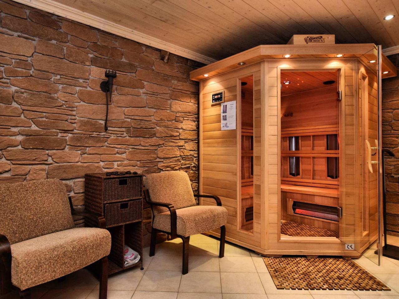 Luxurious Holiday Home With Jacuzzi Filly Kültér fotó